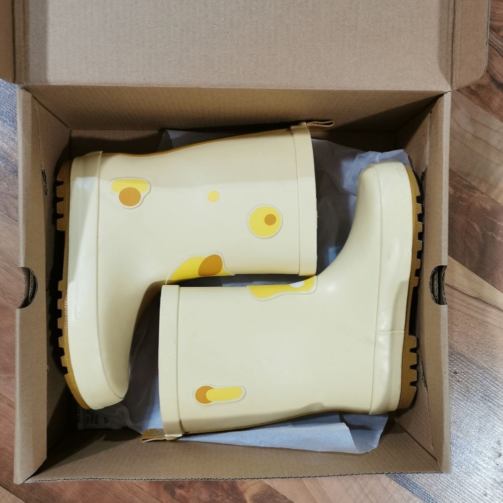 NEW Cocovillage rainboots